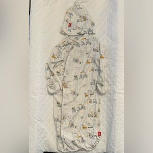 Magnetic Me 0/3 modal gown